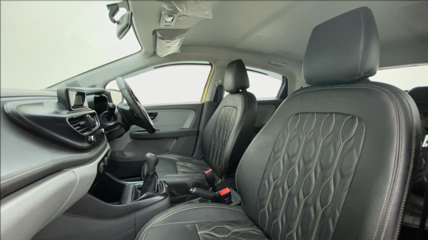 2020 Tata ALTROZ XE RHYTM, Petrol, Manual, 27,701 km, Right Side Front Door Cabin