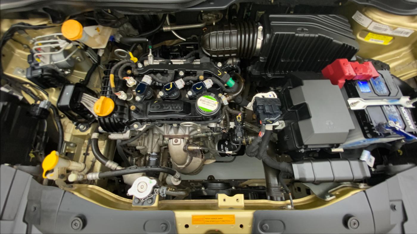 2020 Tata ALTROZ XE RHYTM, Petrol, Manual, 27,701 km, Open Bonet
