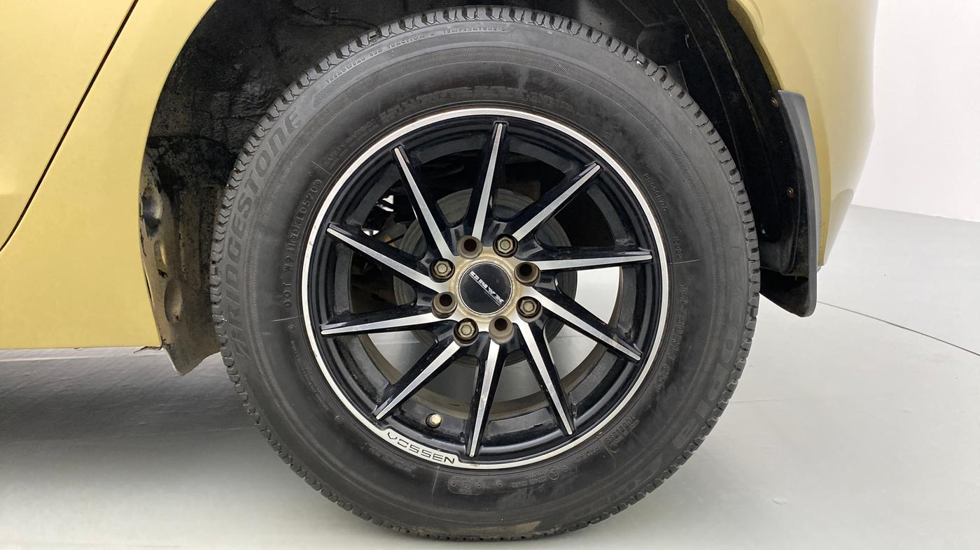 2020 Tata ALTROZ XE RHYTM, Petrol, Manual, 27,701 km, Left Rear Wheel