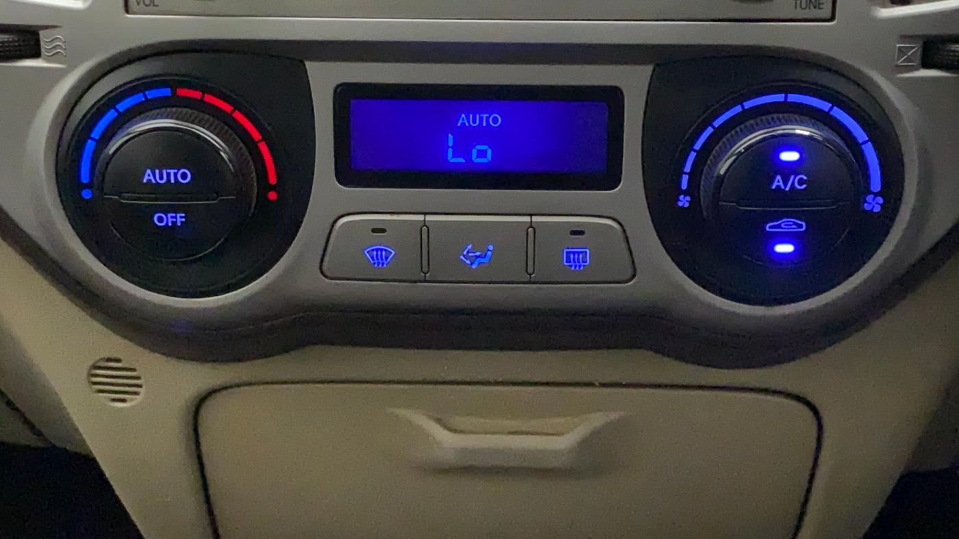 2012 Hyundai i20 MAGNA (O) 1.2, Petrol, Manual, 44,111 km, Automatic Climate Control