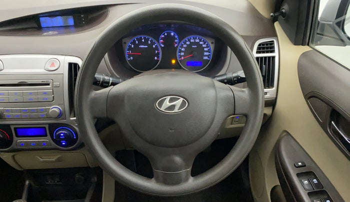 2012 Hyundai i20 MAGNA (O) 1.2, Petrol, Manual, 44,111 km, Steering Wheel Close Up