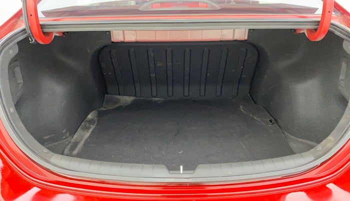 2018 Hyundai Verna 1.6 VTVT SX (O) AT, Petrol, Automatic, 38,054 km, Boot Inside