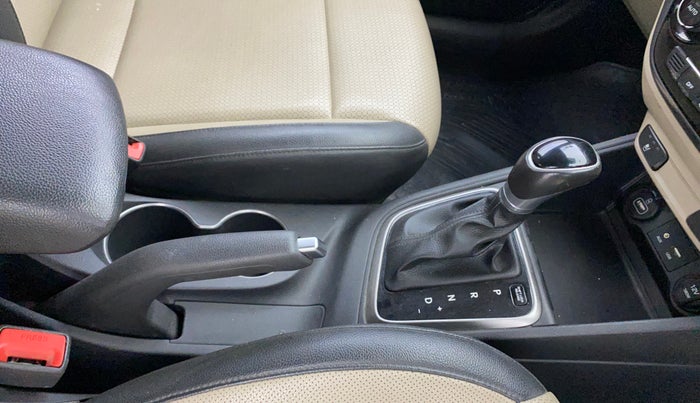 2018 Hyundai Verna 1.6 VTVT SX (O) AT, Petrol, Automatic, 38,054 km, Gear Lever