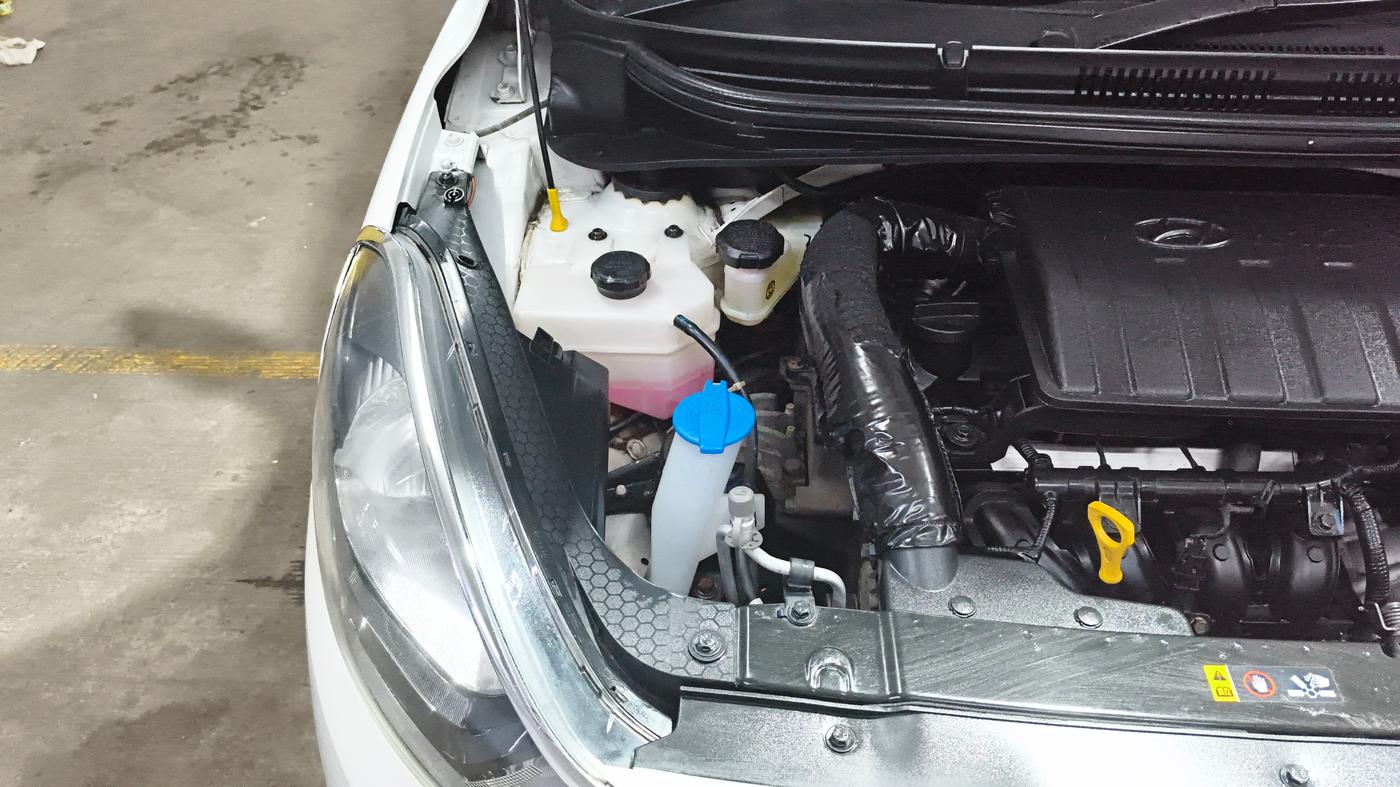 2022 Hyundai GRAND I10 NIOS MAGNA 1.2 KAPPA VTVT, Petrol, Manual, 26,257 km, Engine View - Right