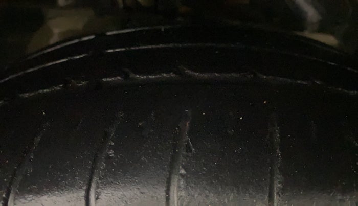 2021 Ford FREESTYLE TITANIUM 1.2 PETROL, Petrol, Manual, 50,210 km, Right Front Tyre Tread