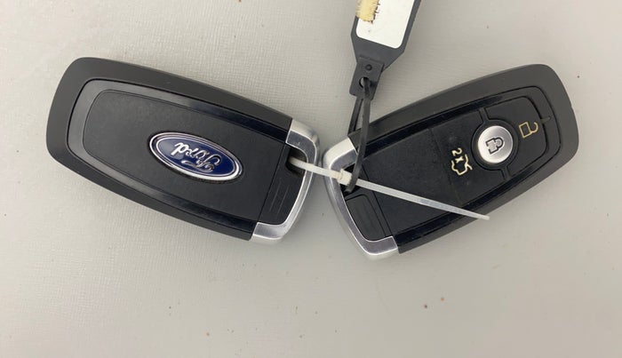 2021 Ford FREESTYLE TITANIUM 1.2 PETROL, Petrol, Manual, 50,210 km, Key Close Up