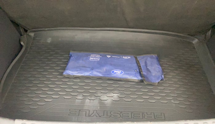 2021 Ford FREESTYLE TITANIUM 1.2 PETROL, Petrol, Manual, 50,210 km, Boot Inside