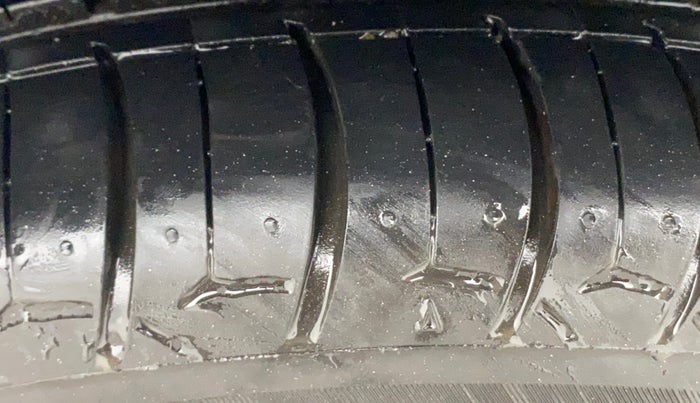 2018 Maruti Baleno ZETA PETROL 1.2, Petrol, Manual, 84,237 km, Right Rear Tyre Tread