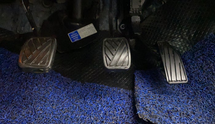 2018 Maruti Baleno ZETA PETROL 1.2, Petrol, Manual, 84,237 km, Pedals