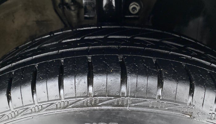 2019 Volkswagen Ameo TRENDLINE 1.0L, Petrol, Manual, 12,737 km, Right Front Tyre Tread