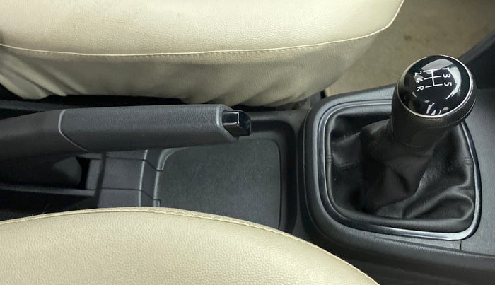 2019 Volkswagen Ameo TRENDLINE 1.0L, Petrol, Manual, 12,737 km, Gear Lever