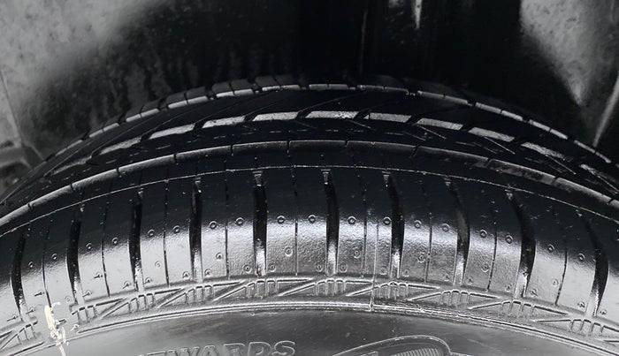 2019 Volkswagen Ameo TRENDLINE 1.0L, Petrol, Manual, 12,737 km, Left Rear Tyre Tread