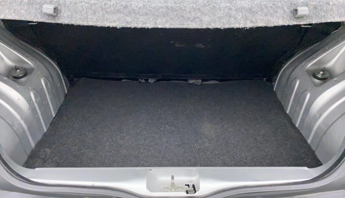 2019 Renault Kwid RXT 1.0 AMT (O), Petrol, Automatic, 19,877 km, Boot Inside