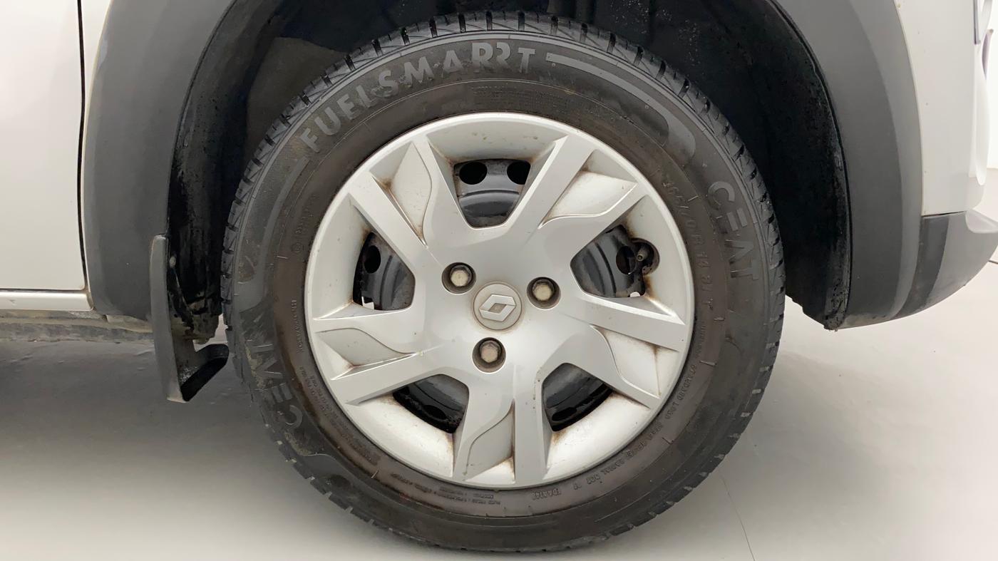 2019 Renault Kwid RXT 1.0 AMT (O), Petrol, Automatic, 19,877 km, Right Front Wheel