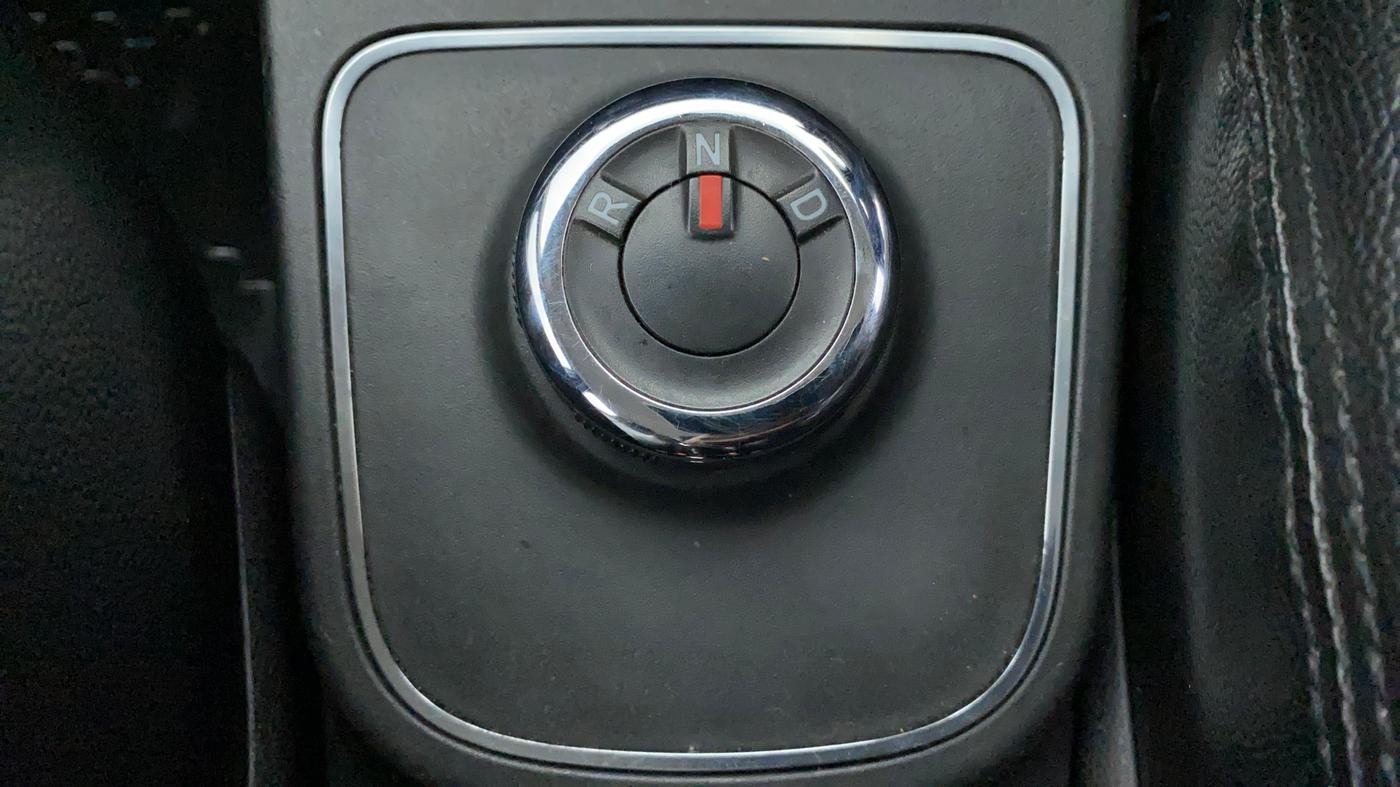 2019 Renault Kwid RXT 1.0 AMT (O), Petrol, Automatic, 19,877 km, Gear Lever