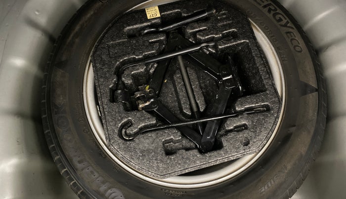 2021 Hyundai New Elantra 2.0 SX MT PETROL, Petrol, Manual, 64,083 km, Spare Tyre