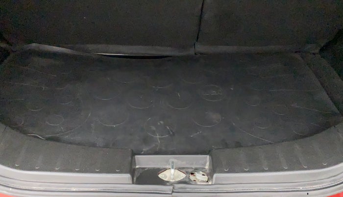 2015 Maruti Wagon R 1.0 VXI, Petrol, Manual, 27,184 km, Boot Inside