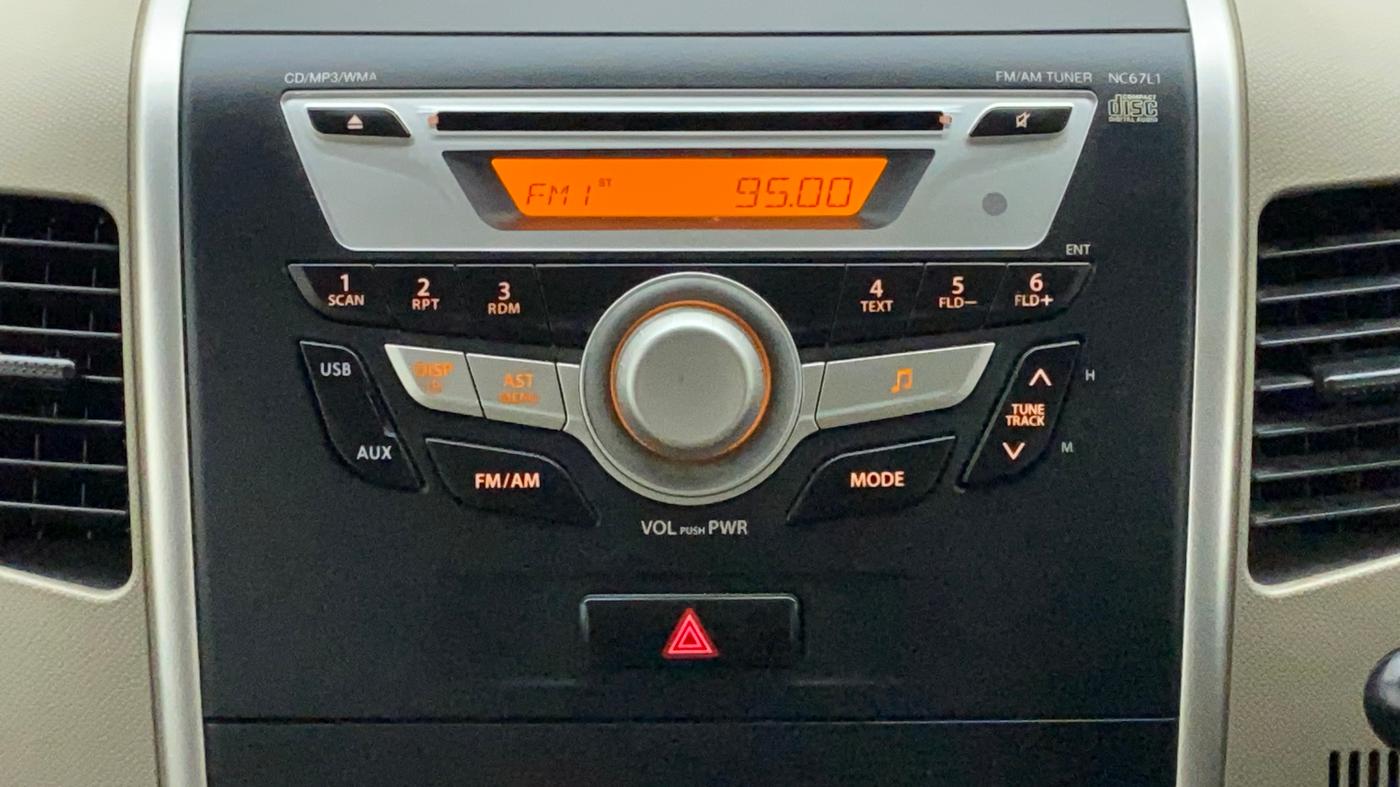 2015 Maruti Wagon R 1.0 VXI, Petrol, Manual, 27,184 km, Infotainment System
