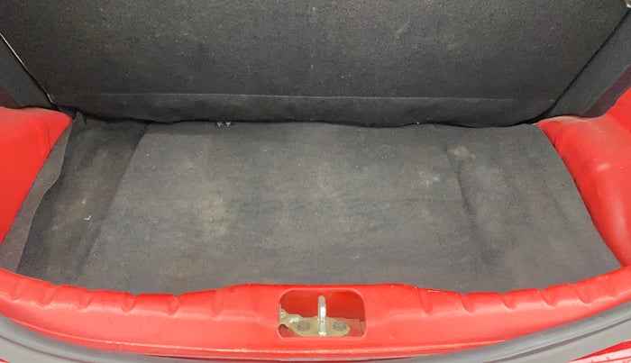 2017 Hyundai Eon ERA +, Petrol, Manual, 40,002 km, Boot Inside