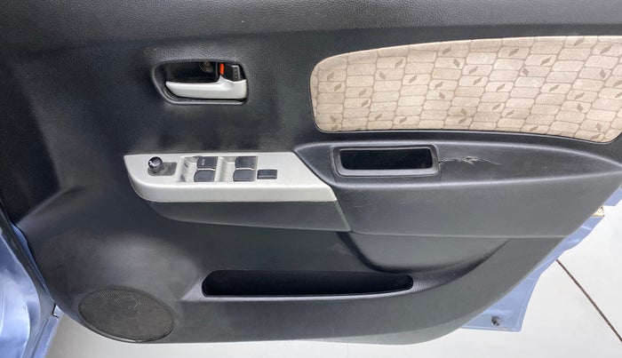 2013 Maruti Wagon R 1.0 VXI, Petrol, Manual, 62,438 km, Driver Side Door Panels Control