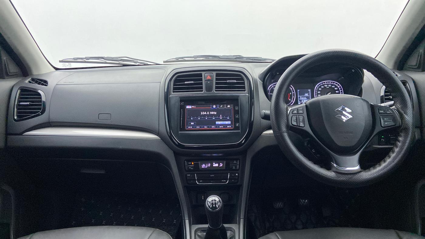 2016 Maruti Vitara Brezza ZDI PLUS DUAL TONE, Diesel, Manual, 57,697 km, Dashboard