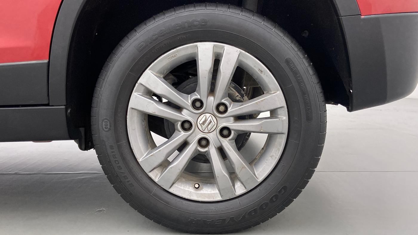 2016 Maruti Vitara Brezza ZDI PLUS DUAL TONE, Diesel, Manual, 57,697 km, Left Rear Wheel