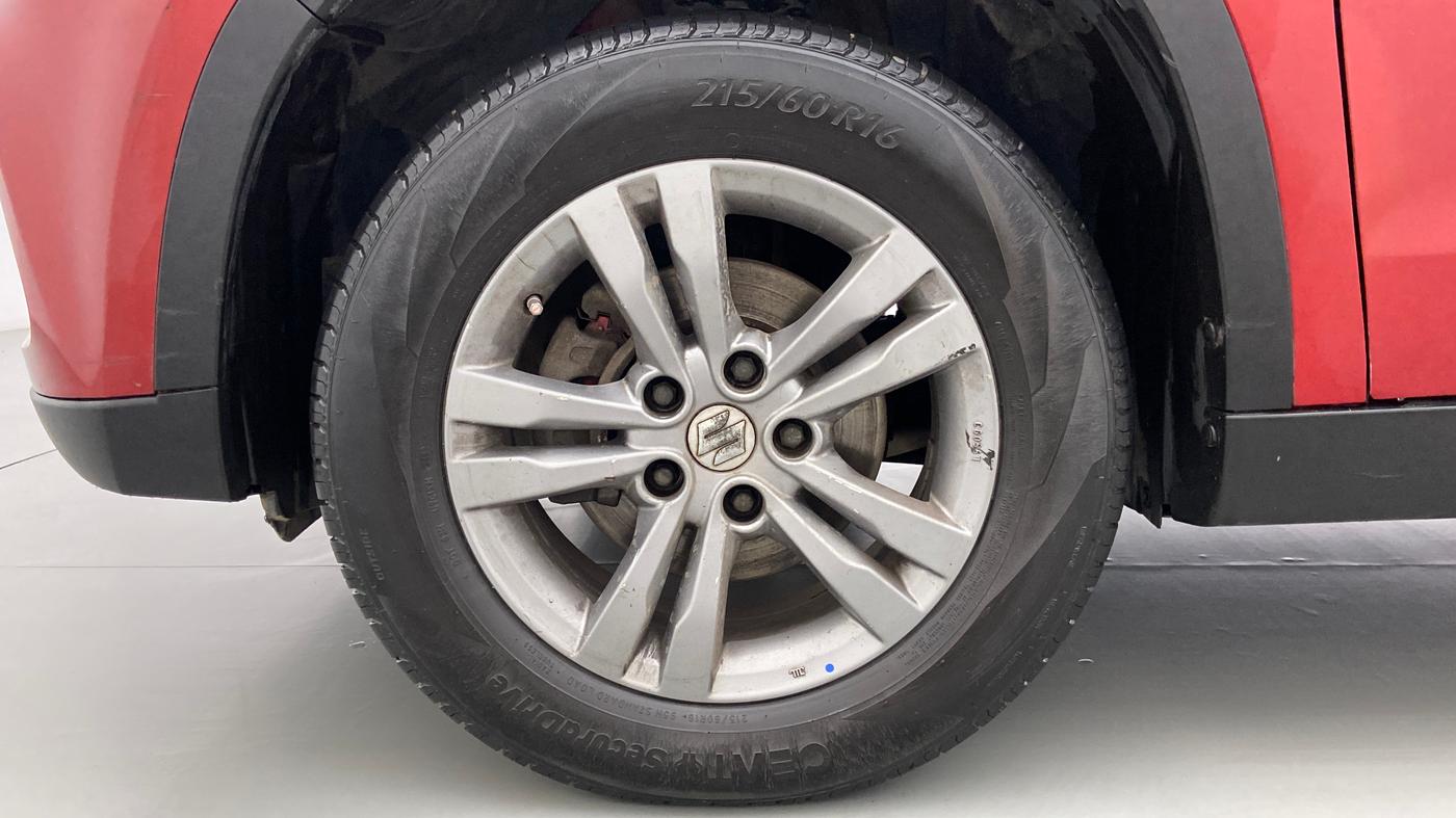 2016 Maruti Vitara Brezza ZDI PLUS DUAL TONE, Diesel, Manual, 57,697 km, Left Front Wheel