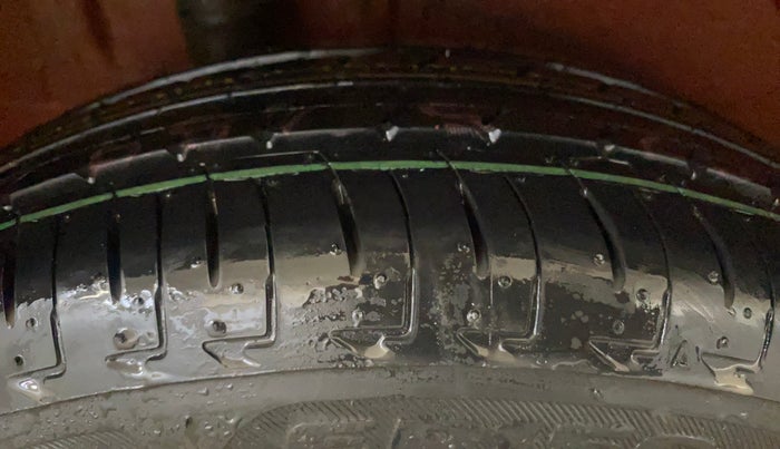 2017 Maruti IGNIS DELTA 1.2, Petrol, Manual, 39,610 km, Right Rear Tyre Tread