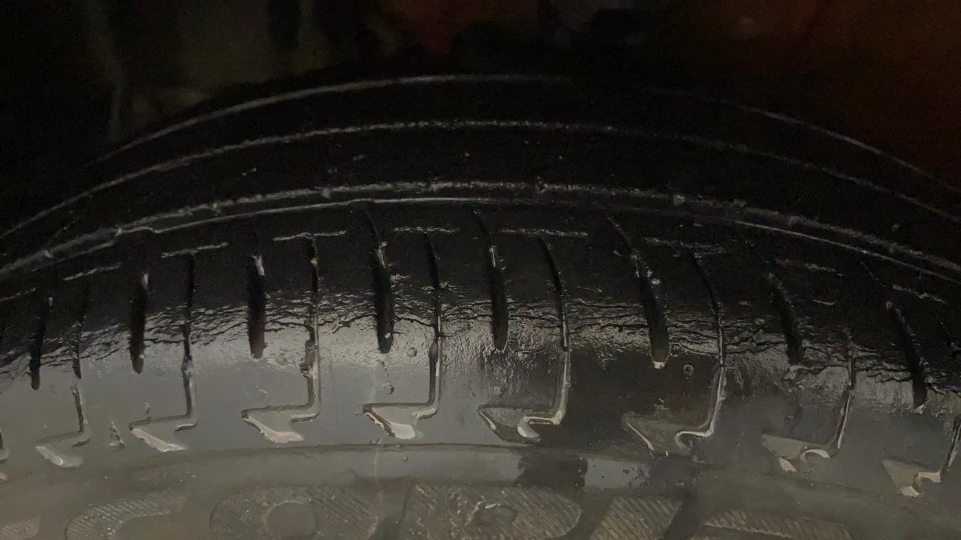 2017 Maruti IGNIS DELTA 1.2, Petrol, Manual, 39,628 km, Left Front Tyre Tread