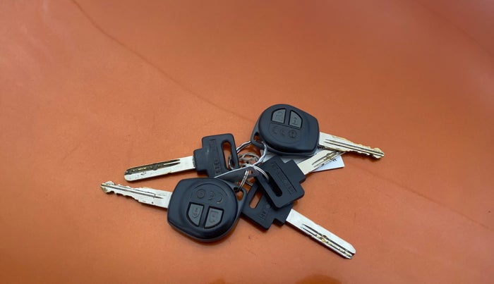 2017 Maruti IGNIS DELTA 1.2, Petrol, Manual, 39,610 km, Key Close Up