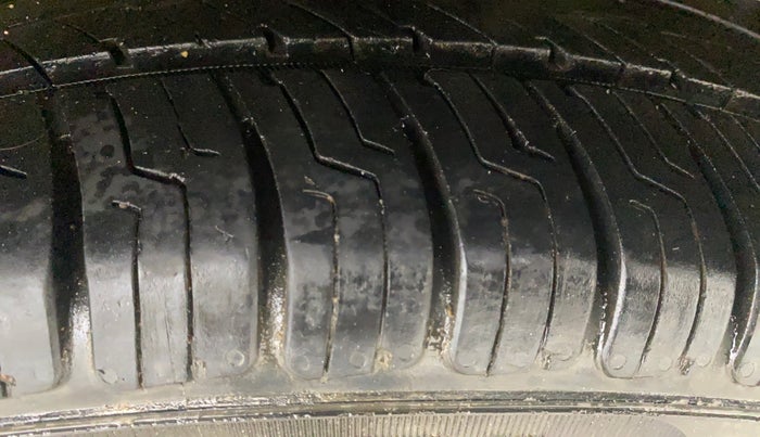2016 Maruti Celerio ZXI (O), Petrol, Manual, 96,750 km, Left Rear Tyre Tread