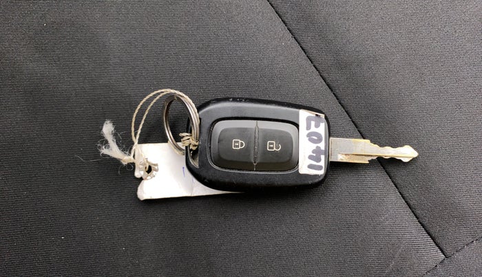 2022 Renault Kwid RXT 1.0 AMT, Petrol, Automatic, 12,685 km, Key Close Up