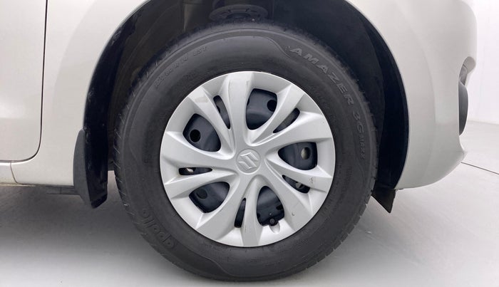 2021 Maruti Swift VXI AMT D, Petrol, Automatic, 14,397 km, Right Front Wheel