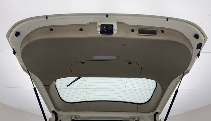 2017 Mahindra XUV500 W10 AT, Diesel, Automatic, 80,138 km, Boot Door Open