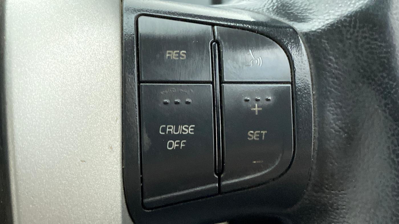 2017 Mahindra XUV500 W10 AT, Diesel, Automatic, 80,138 km, Adaptive Cruise Control