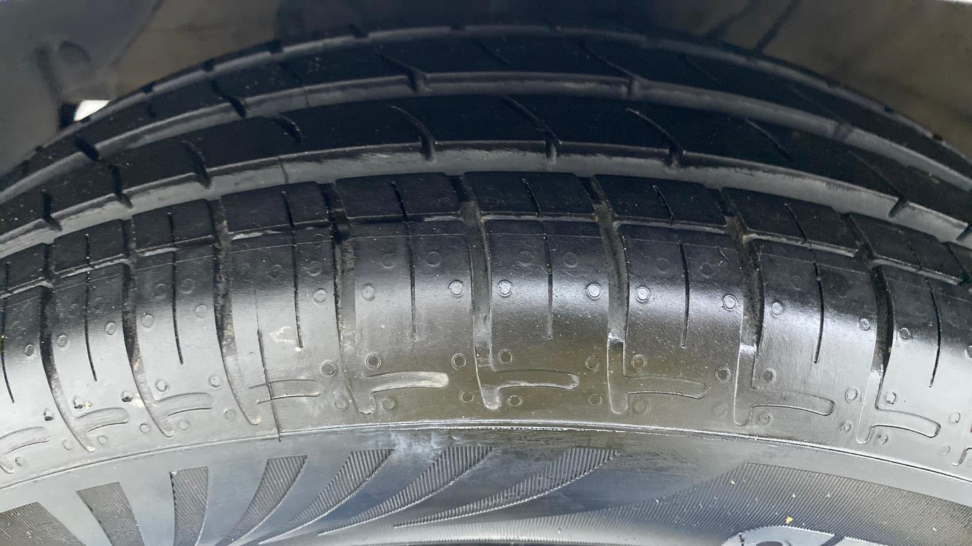 2020 Hyundai AURA S CNG, CNG, Manual, 52,232 km, Left Front Tyre Tread