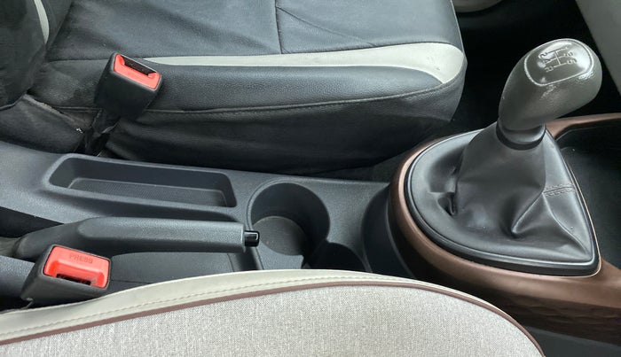 2020 Hyundai AURA S CNG, CNG, Manual, 52,232 km, Gear Lever