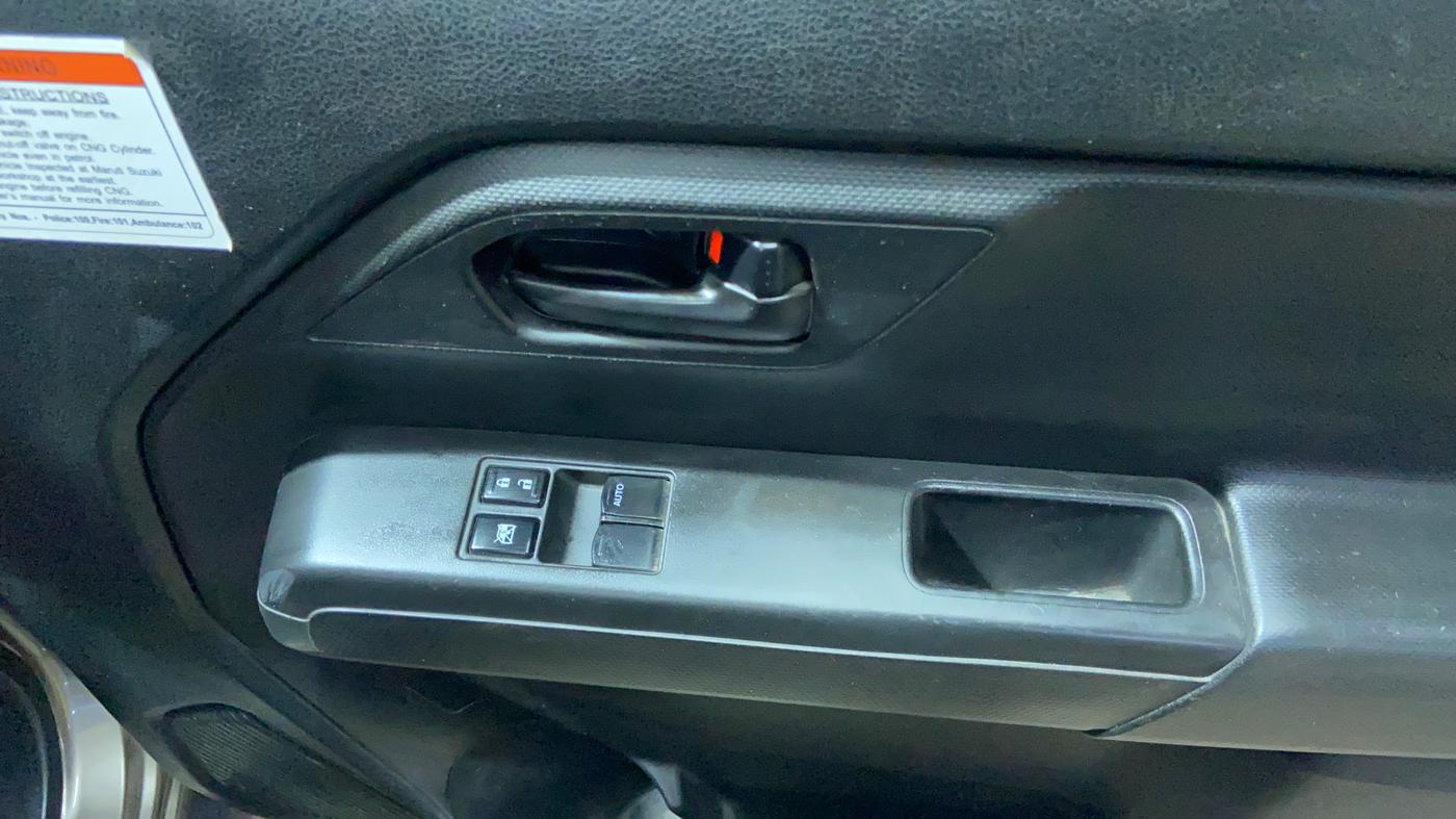 2022 Maruti New Wagon-R LXI CNG 1.0, CNG, Manual, 58,952 km, Driver Side Door Panels Control