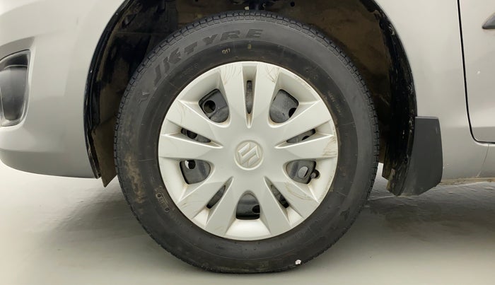 2014 Maruti Swift Dzire VXI, Petrol, Manual, 84,122 km, Left Front Wheel