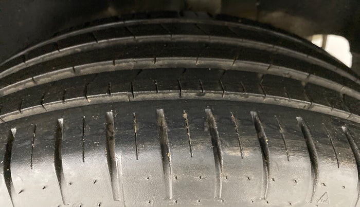 2021 Maruti Baleno ALPHA CVT PETROL 1.2, Petrol, Automatic, 19,087 km, Right Rear Tyre Tread