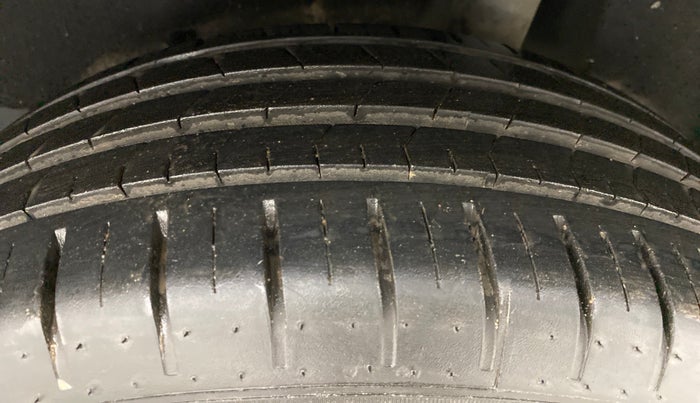 2021 Maruti Baleno ALPHA CVT PETROL 1.2, Petrol, Automatic, 19,087 km, Left Rear Tyre Tread