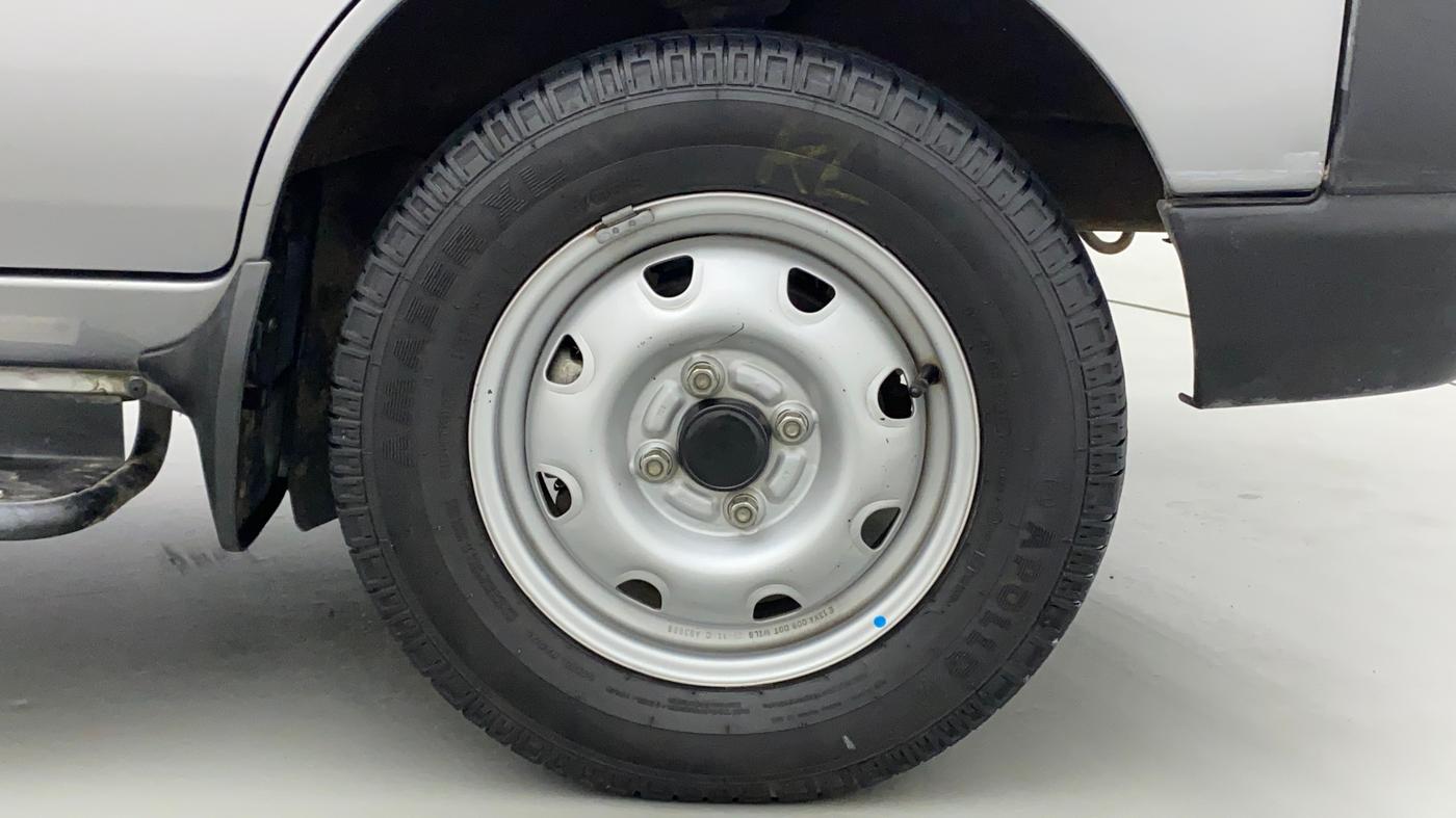 2021 Maruti Eeco 5 STR AC (O), Petrol, Manual, 24,103 km, Right Front Wheel