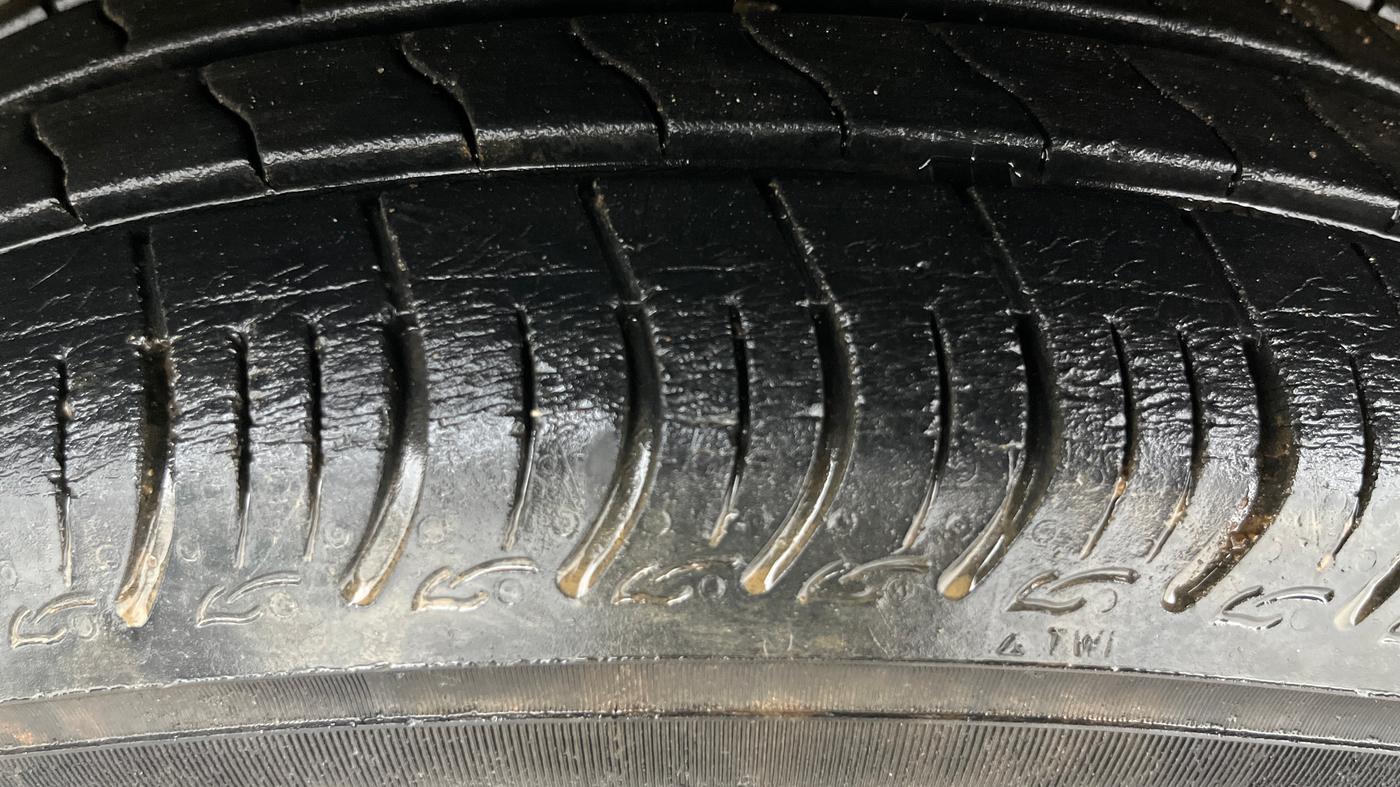 2020 Maruti S PRESSO VXI+, Petrol, Manual, 22,009 km, Left Front Tyre Tread