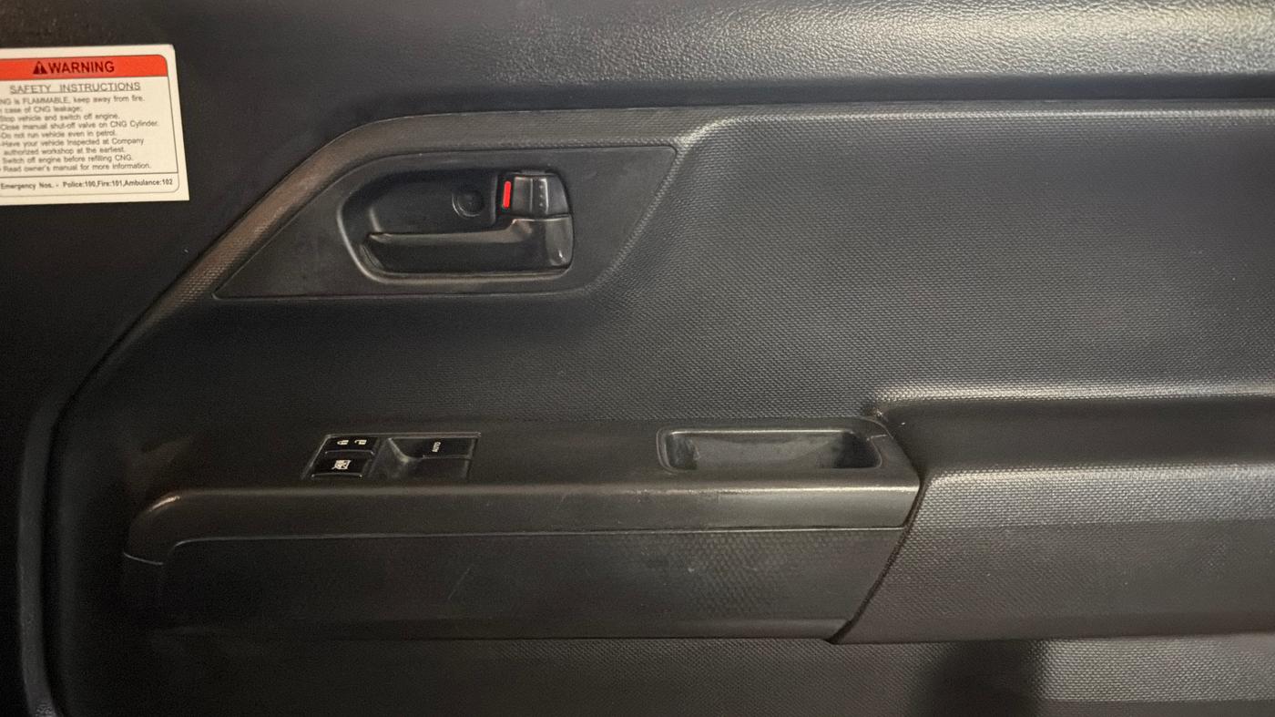 2022 Maruti New Wagon-R LXI CNG 1.0, CNG, Manual, 17,821 km, Driver Side Door Panels Control