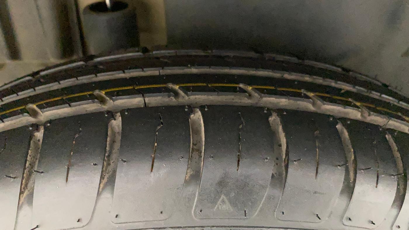 2012 Maruti Swift Dzire VXI, Petrol, Manual, 84,260 km, Right Rear Tyre Tread