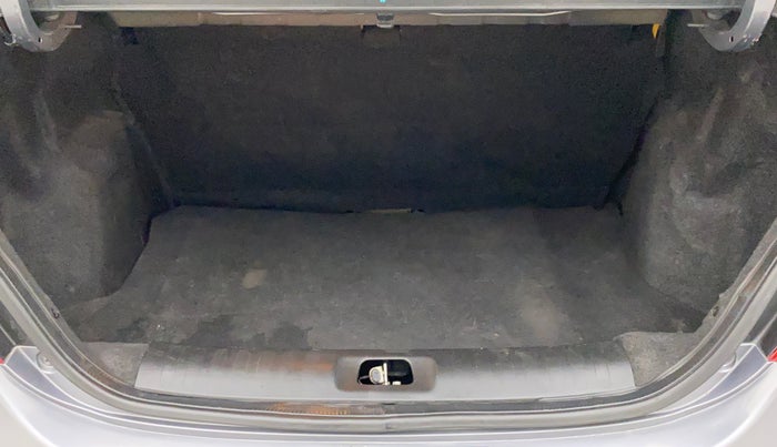 2014 Maruti Swift Dzire ZXI, Petrol, Manual, 62,842 km, Boot Inside