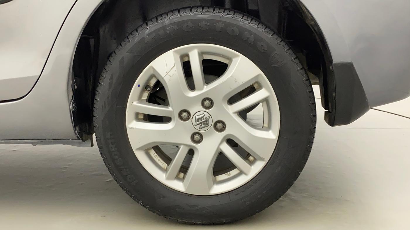 2014 Maruti Swift Dzire ZXI, Petrol, Manual, 62,842 km, Left Rear Wheel