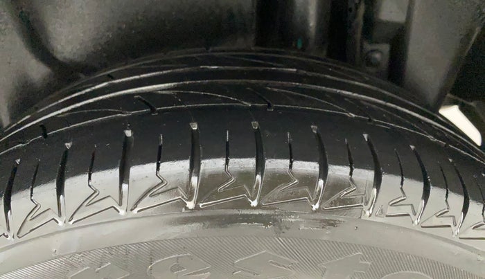 2014 Maruti Swift Dzire ZXI, Petrol, Manual, 62,842 km, Left Rear Tyre Tread