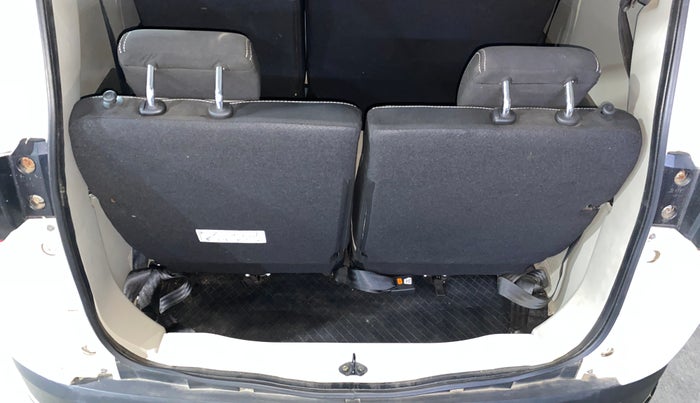 2022 Renault TRIBER RXZ, Petrol, Manual, 14,616 km, Boot Inside