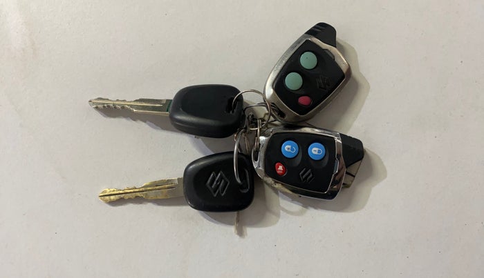 2018 Maruti Wagon R 1.0 LXI CNG, CNG, Manual, 73,846 km, Key Close Up